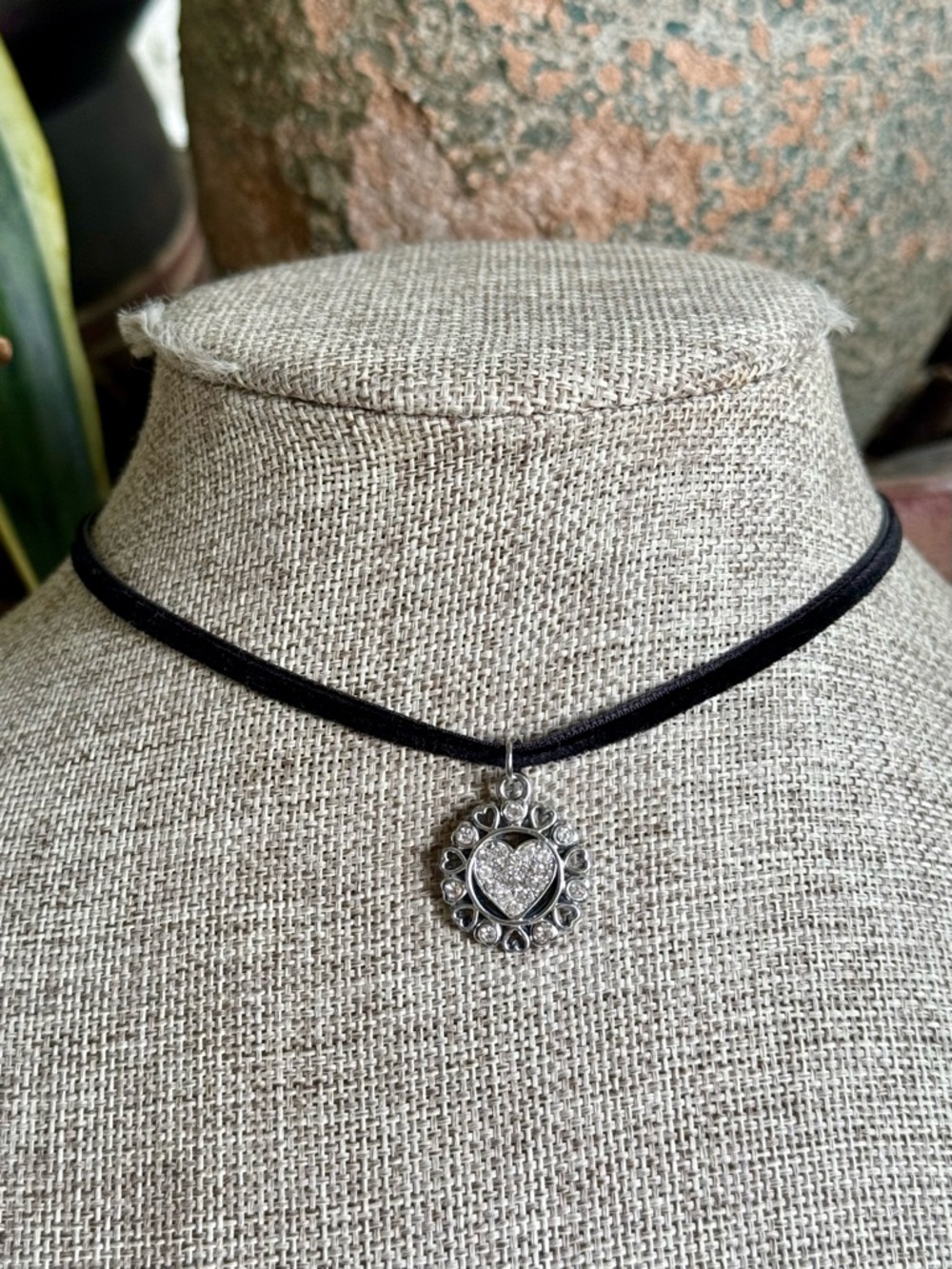 90s Whimsigoth Velvet Ribbon Heart Choker